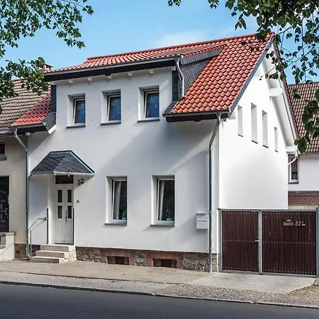 Modernes In Der Naehe Des Waldes In Thale