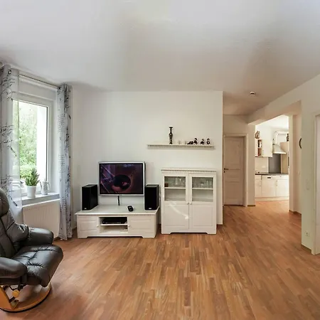 Apartmán Modernes In Der Naehe Des Waldes In