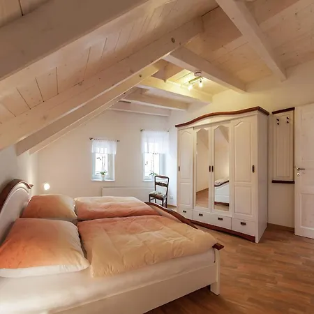 Modernes In Der Naehe Des Waldes In Apartmán *
