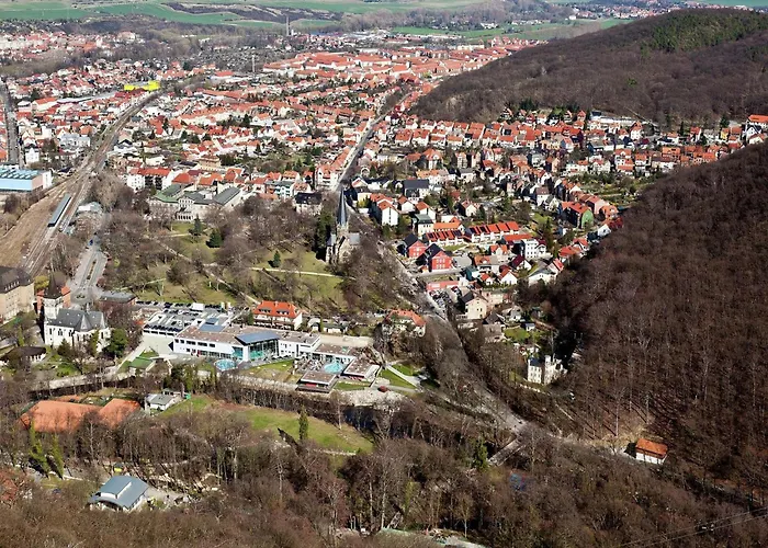 Modernes Ferienhaus In Der Naehe Des Waldes In Thale *
